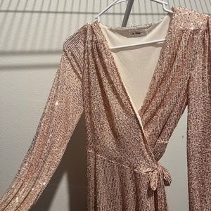 NWT (tag partially fell off) Sparkly Pink Mini Dress